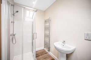 En suite- click for photo gallery